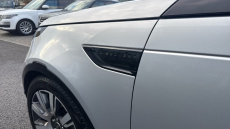 Land Rover Discovery 3.0 SDV6 HSE Luxury 5dr Auto Diesel Station Wagon